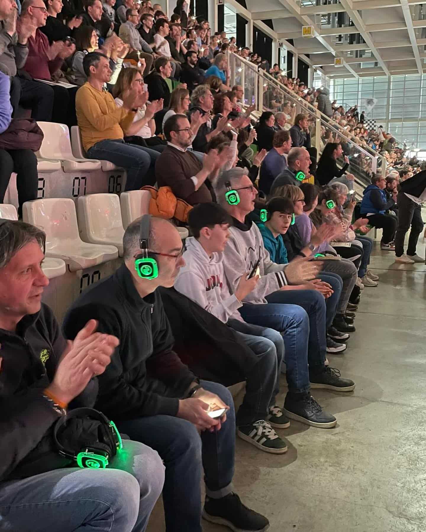 basket-calcio-telecronaca-cuffie-silentsystem Ζωντανή περιγραφή με ασύρματα ακουστικά Silentsystem για μπάσκετ και ποδόσφαιρο - project συμπερίληψης A.M.O.